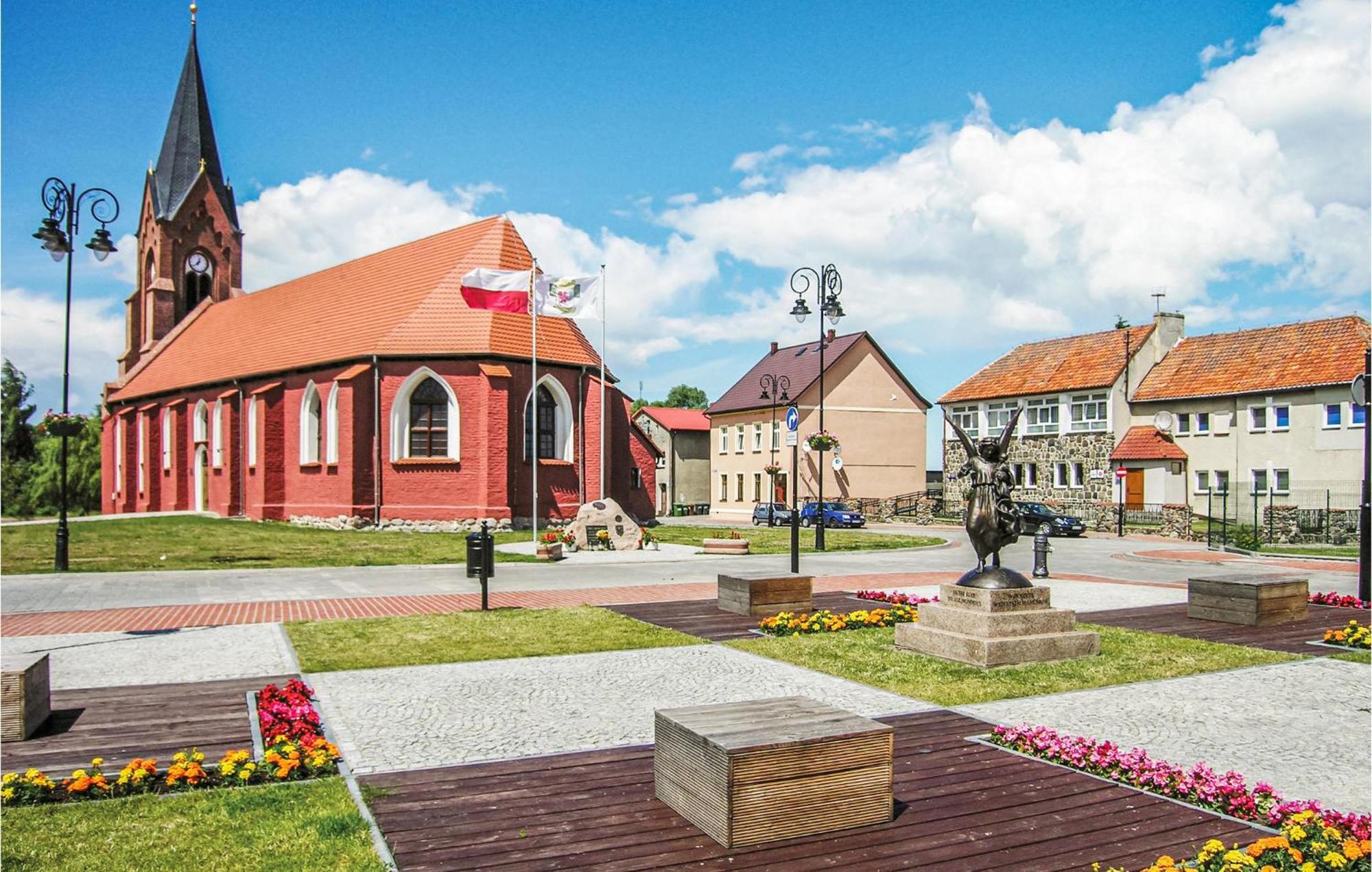 Gorgeous Home In Nowe Warpno With House Sea View ภายนอก รูปภาพ
